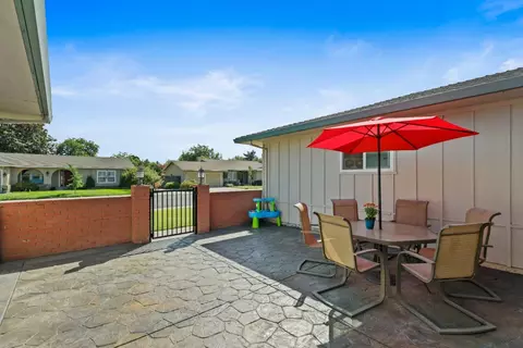 1905 Rockford Ave, Modesto, CA 95355 photo 2