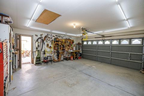851 Ruess Rd, Ripon, CA 95366 photo 38