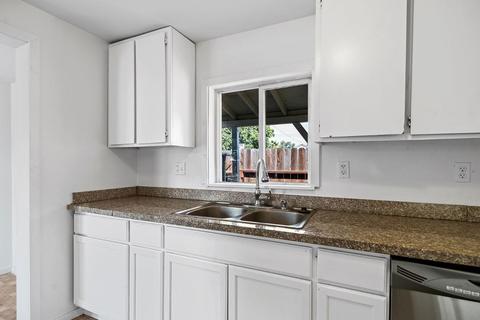 428 Spruce St, Modesto, CA 95351 photo 16