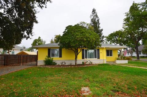 501 Forrest, Lodi, CA 95240 photo 2