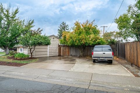 5949 Ashworth Way, Carmichael, CA 95608 photo 3