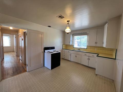 225 N Powers Ave, Manteca, CA 95336 photo 9