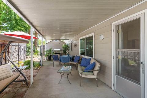 55 Cedar Cir, Folsom, CA 95630 photo 6