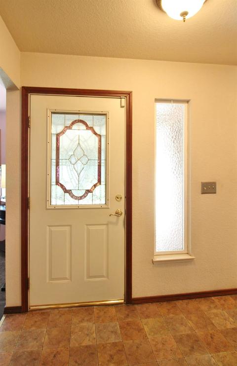 700 Sandy View Ct, Modesto, CA 95354 photo 2