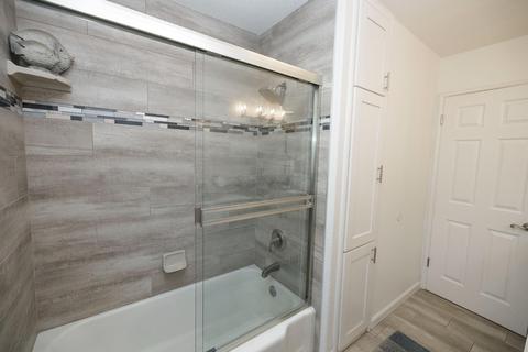 2212 Live Oak Ct, Modesto, CA 95351 photo 42