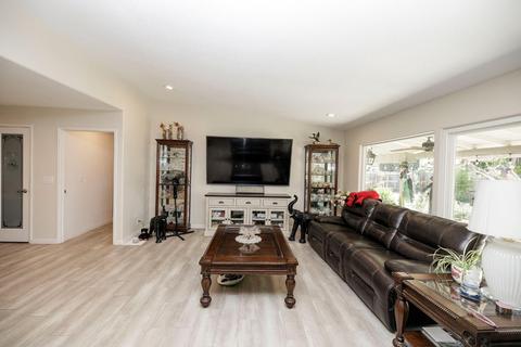 2212 Live Oak Ct, Modesto, CA 95351 photo 17