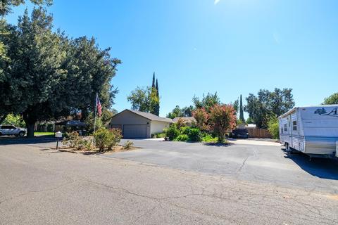 2212 Live Oak Ct, Modesto, CA 95351 photo 2