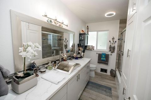 2212 Live Oak Ct, Modesto, CA 95351 photo 40
