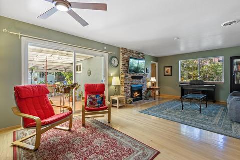 6244 Kiernan Dr, Carmichael, CA 95608 photo 4
