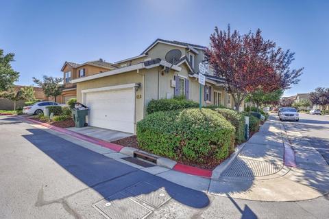 814 Courtyards Loop, Lincoln, CA 95648 photo 2
