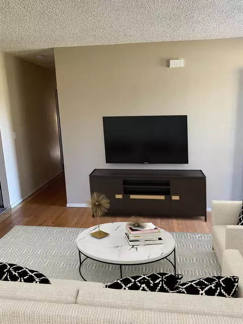 401 S O St, Lathrop, CA 95330 photo 7