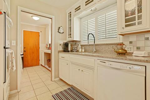 1009 Lexington Dr, Modesto, CA 95350 photo 11