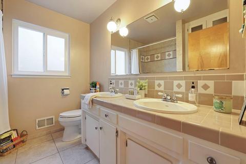 1009 Lexington Dr, Modesto, CA 95350 photo 29