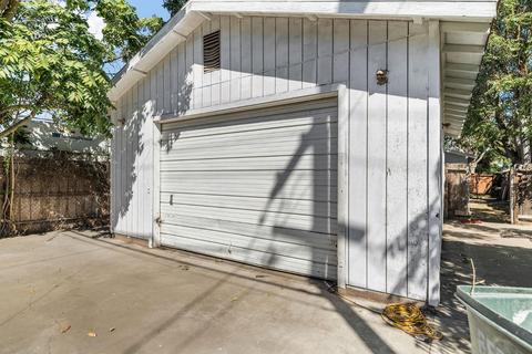 323 Laurel Ave, Modesto, CA 95351 photo 8