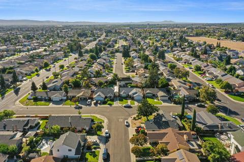 723 Jordanolo Dr, Ripon, CA 95366 photo 46