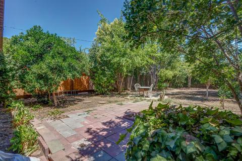 1053 W 10th St, Merced, CA 95341 photo 32