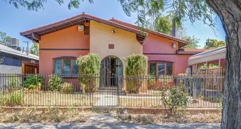 1053 W 10th St, Merced, CA 95341 photo 2