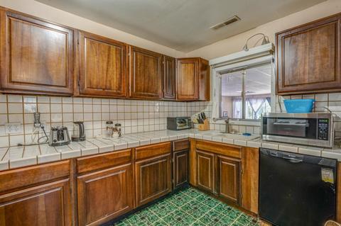 1053 W 10th St, Merced, CA 95341 photo 15