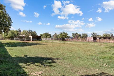 1719 Vivian Rd, Modesto, CA 95358 photo 35