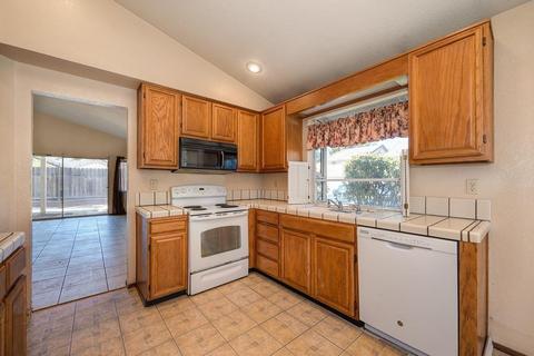 329 Macon Ct, Modesto, CA 95357 photo 8