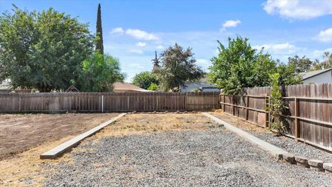 2404 Ada St, Modesto, CA 95354 photo 25
