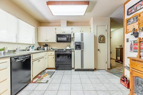 1601 Galvez Ave, Modesto, CA 95355 photo 8