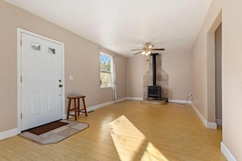 122 Murphy St, Grass Valley, CA 95945 photo 2