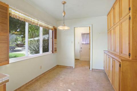 303 E Yorkshire Dr, Stockton, CA 95207 photo 12