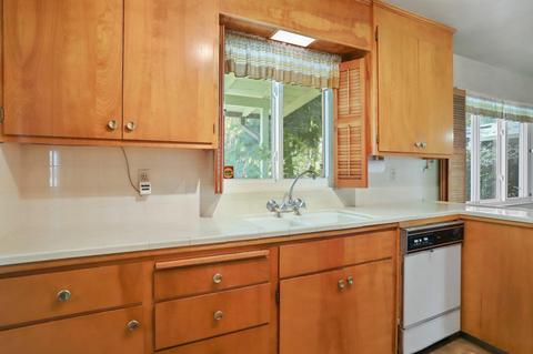 303 E Yorkshire Dr, Stockton, CA 95207 photo 10
