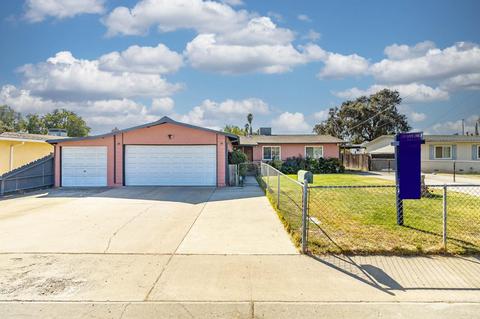 1324 Aurora St, Modesto, CA 95351 photo 2