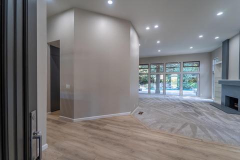 7224 Hillcrest Dr, Modesto, CA 95356 photo 4
