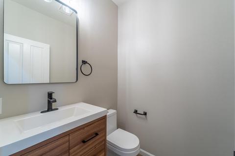 7224 Hillcrest Dr, Modesto, CA 95356 photo 24