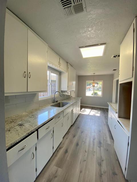 1005 Sansome Ct, Modesto, CA 95350 photo 7