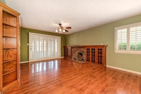 6243 Meadowvista Dr, Carmichael, CA 95608 photo 12