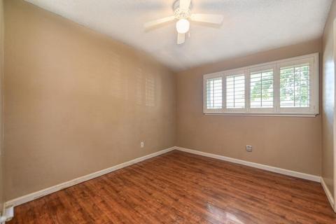 6243 Meadowvista Dr, Carmichael, CA 95608 photo 23