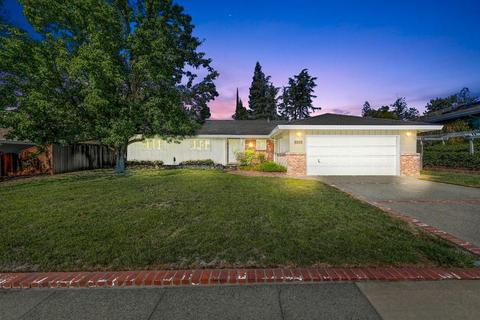 6243 Meadowvista Dr, Carmichael, CA 95608 photo 1