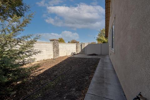 2395 Shadow Berry Dr, Manteca, CA 95336 photo 24