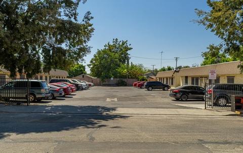 905 Sutter, Modesto, CA 95351 photo 4
