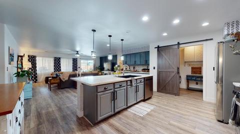 935 Ruess, Ripon, CA 95366 photo 12