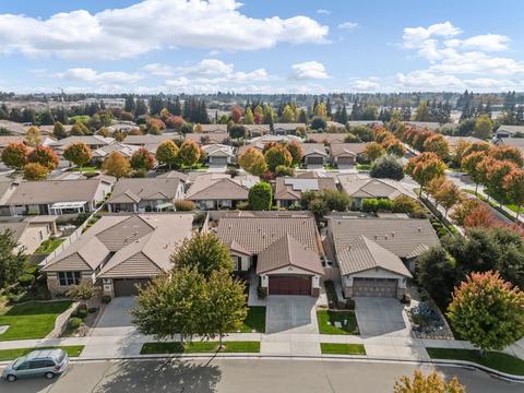2350 Pepper Tree Ln, Manteca, CA 95336 photo 2