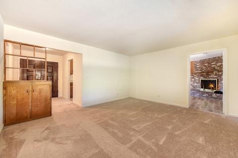 915 Villanova Dr, Davis, CA 95616 photo 9