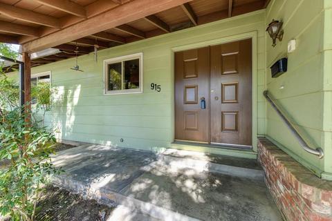 915 Villanova Dr, Davis, CA 95616 photo 4