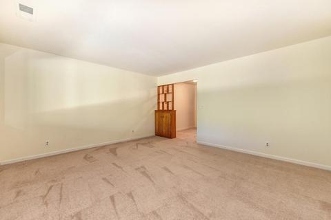 915 Villanova Dr, Davis, CA 95616 photo 10