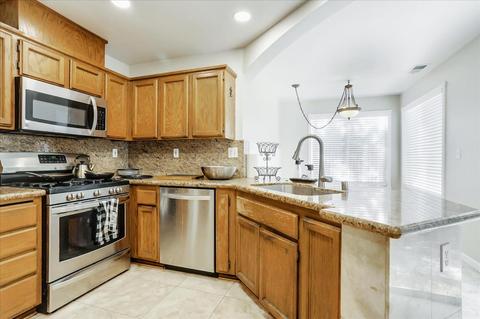 8358 Hillsbrook Dr, Antelope, CA 95843 photo 10