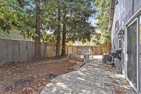 8358 Hillsbrook Dr, Antelope, CA 95843 photo 23