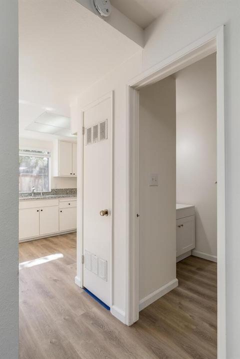 3960 Oak Villa Cir, Carmichael, CA 95608 photo 10