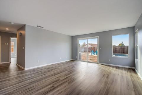 10961 Wethersfield Dr, Mather, CA 95655 photo 4