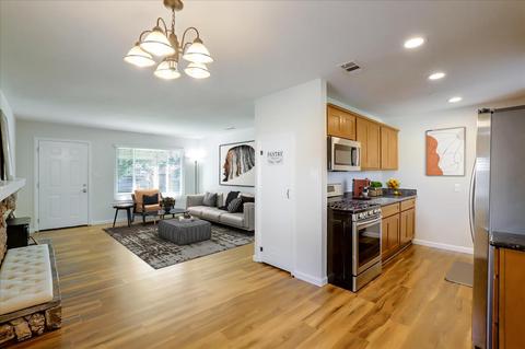3713 Holloway Ln, Carmichael, CA 95608 photo 9