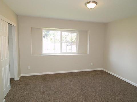 877 E C St, Oakdale, CA 95361 photo 22