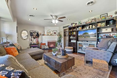 877 E C St, Oakdale, CA 95361 photo 6
